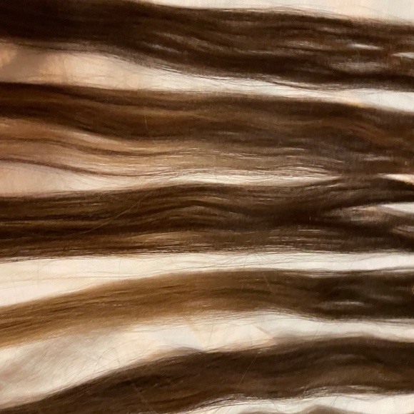 Lightly worn EHP Original Tape-In Extensions- 17 panels-21 inches - Picture 3 of 16